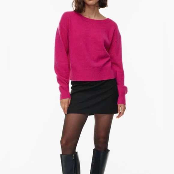 Aritzia Sweaters - Aritzia cashmere pink relaxed boatneck sweater size m